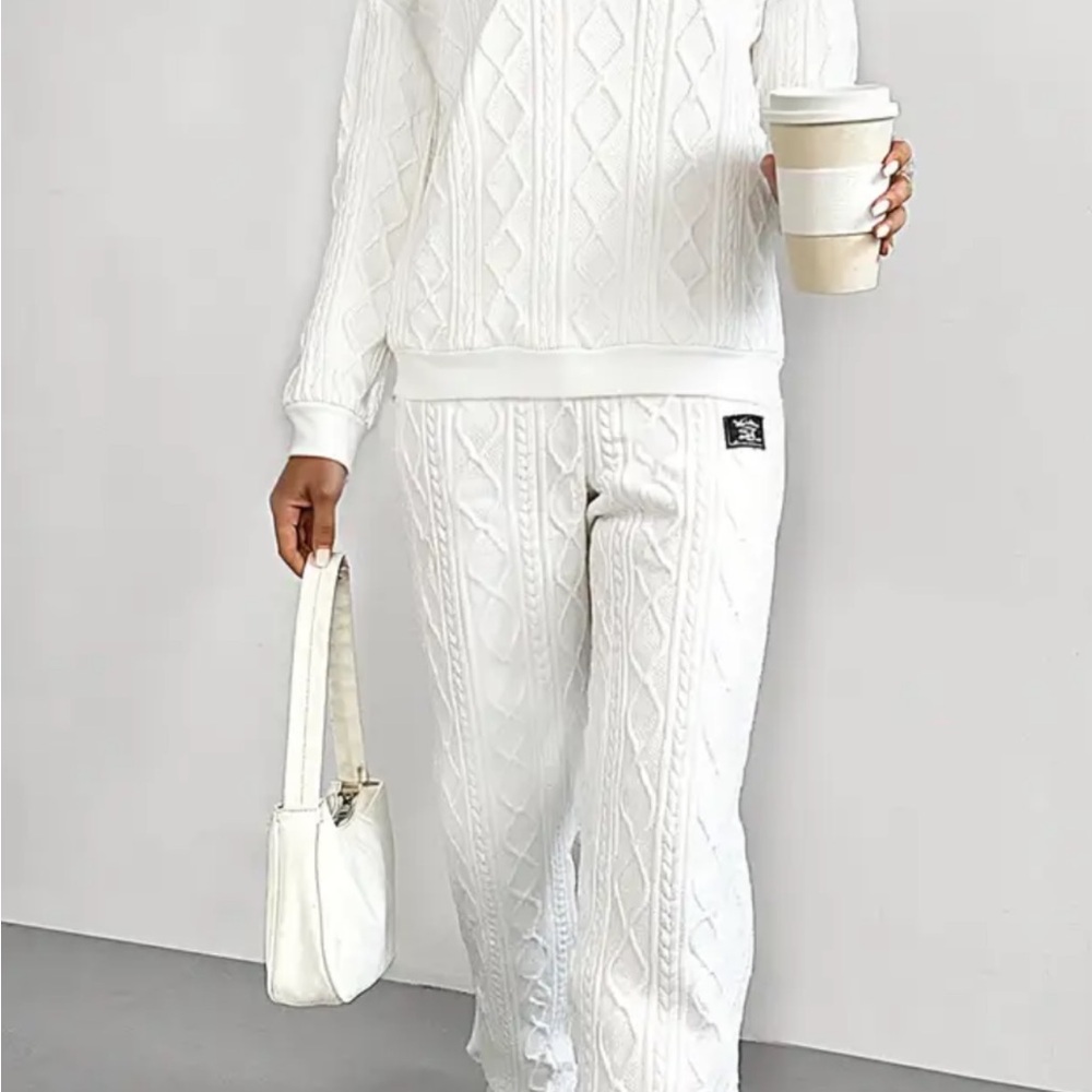 White Cable Knit Track sweatshirt and  Pants Medium - Picture 2 of 5